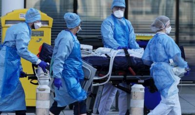 Una mujer de 90 años murió de coronavirus tras ceder su respirador a otros pacientes