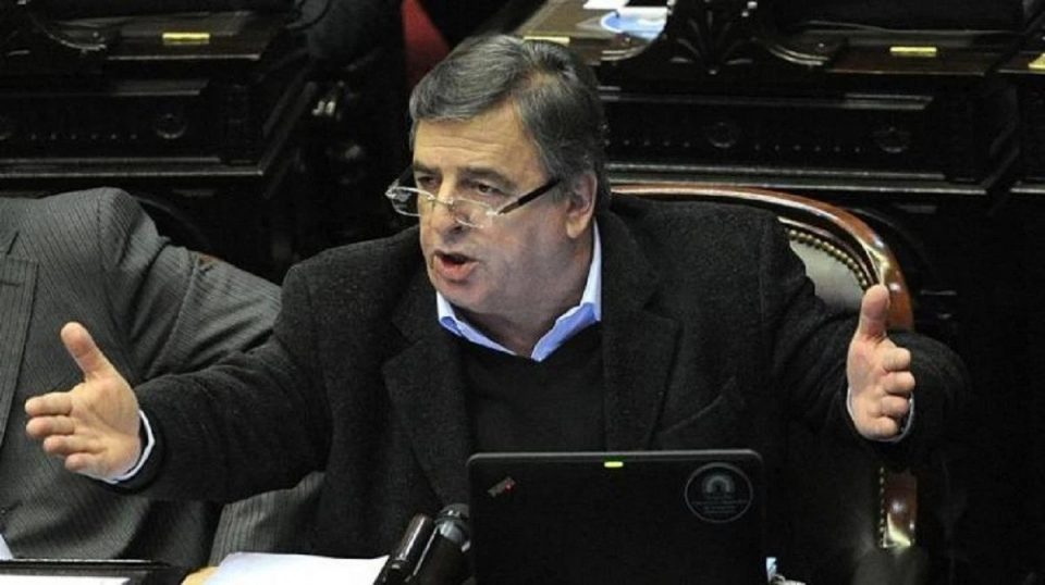 Negri: “Si no han vuelto peores, de arranque han vuelto iguales al 2015”