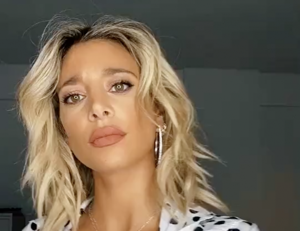 Sol Pérez se filmó ultra sexy (y sin corpiño) para TikTok: “Me encanta esta camisa”