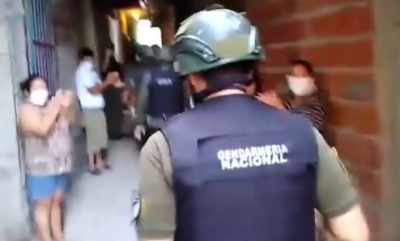 Coronavirus: el emotivo aplauso que recibieron los gendarmes por hacer cumplir la cuarentena