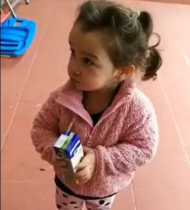 Coronavirus: la grandiosa explicación de una niña sobre por qué hay que quedarse en casa