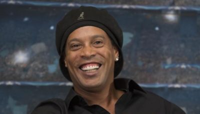 Detuvieron a Ronaldinho en Paraguay por llevar un pasaporte falso