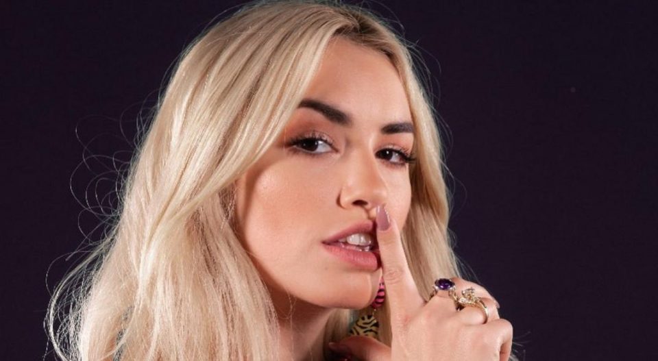 Lali Espósito y un sensual baile de cuarentena