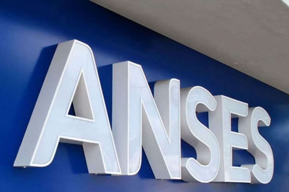 Anses: adelantan el pago de jubilaciones, pensiones y AUH por la cuarentena
