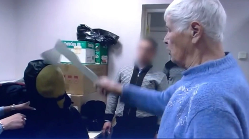 Le dicen “abuelita destripadora”: mató a tres niños de su barrio, los cocinó y los repartió entre sus vecinos