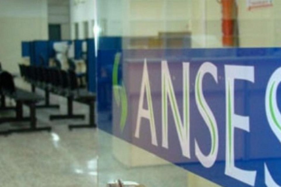 ANSES: evalúan un nuevo bono de .000 en mayo con más beneficiarios