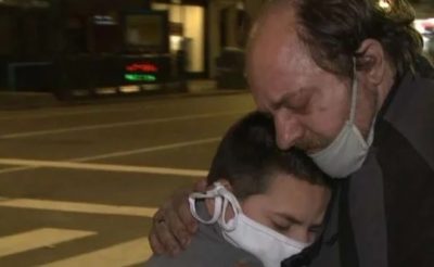 Recibió una avalancha de donaciones tras quedarse en la calle en plena cuarentena con su hijo y sin trabajo