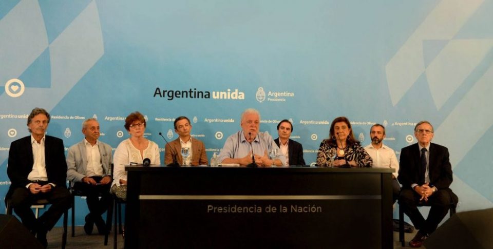 El infectólogo Eduardo López habló sobre la flexibilización de la cuarentena: “Hay que animarnos un poquito a ver qué pasa”