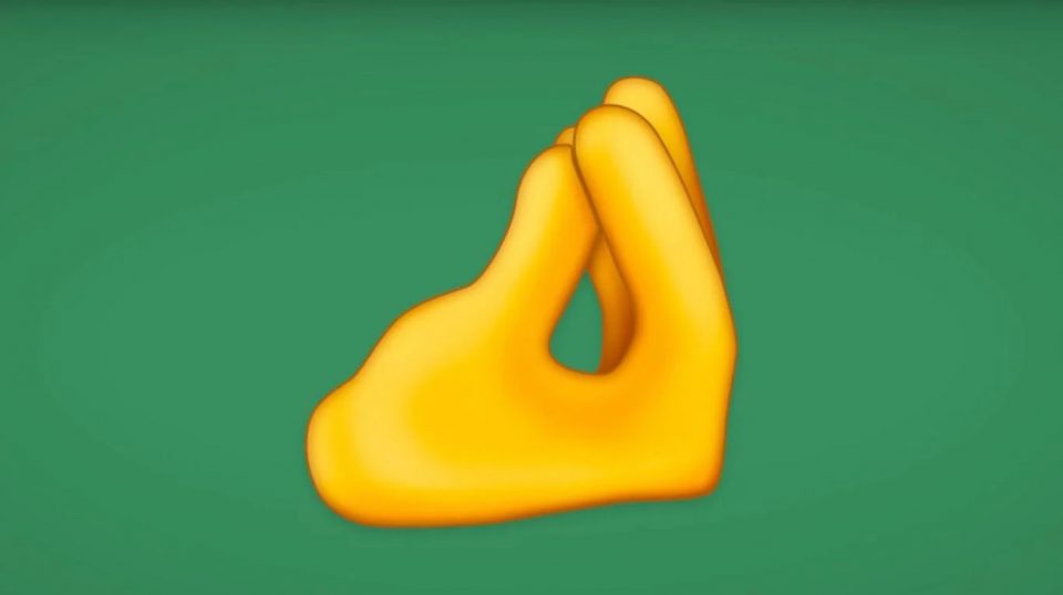 El emoji de los dedos “Guienso” finalmente llegó a Twitter
