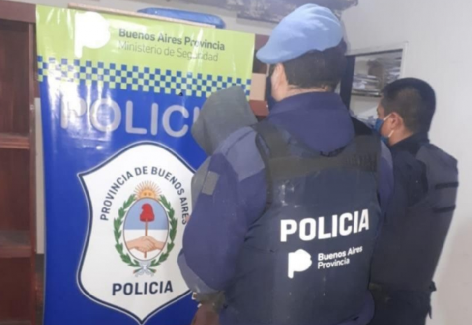 “Acostate o te mato”, salió de prisión y desfiguró a su expareja