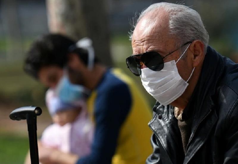 Coronavirus: supermercados, deliverys y farmacias lanzan un call center para mayores de 70 años en la Ciudad