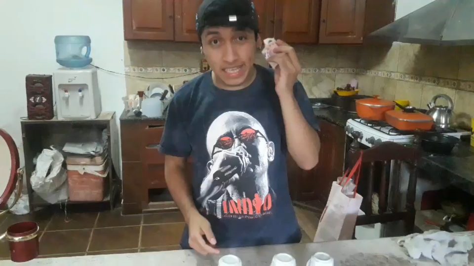Intentó engañar a su mamá con un juego, le salió mal y perdió todos sus ahorros
