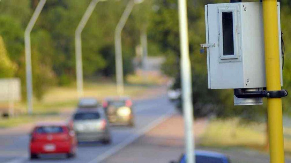 Vuelven las fotomultas en los accesos a la Ciudad