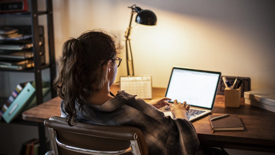 ¿Qué pasa si un empleado quiere seguir trabajando home office post cuarentena?
