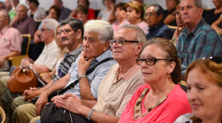 El PAMI otorgará una suma fija por ayuda alimentaria a centros de jubilados