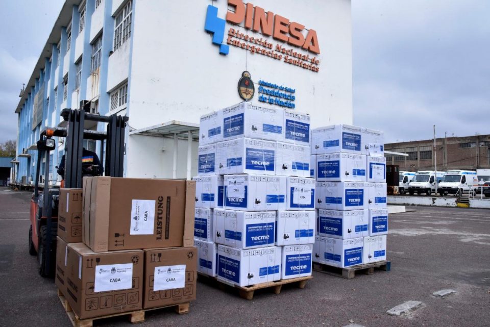 Coronavirus: el Ministerio de Salud entrega 220 respiradores a Capital Federal y Provincia de Buenos Aires