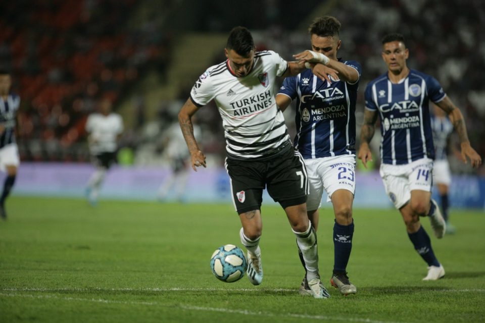 “Se deben dar muchas circunstancias adecuadas para que vuelva el fútbol”, afirmó Eduardo López
