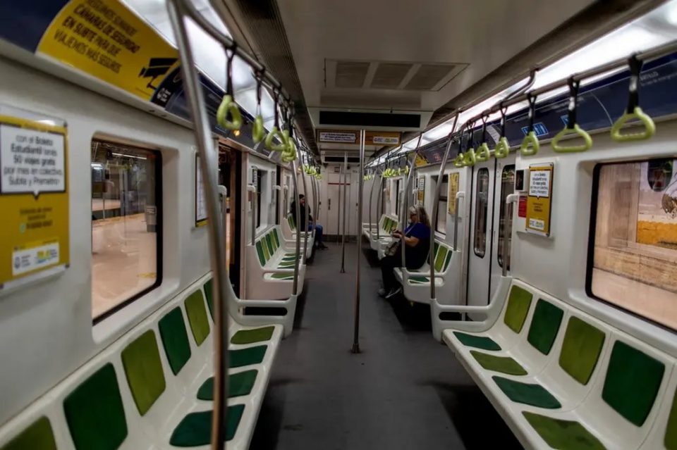 Coronavirus: cómo se viajará en el subte después de la cuarentena