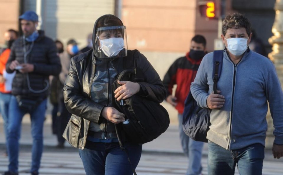 Coronavirus: rige el uso obligatorio de tapabocas en la ciudad de Buenos Aires