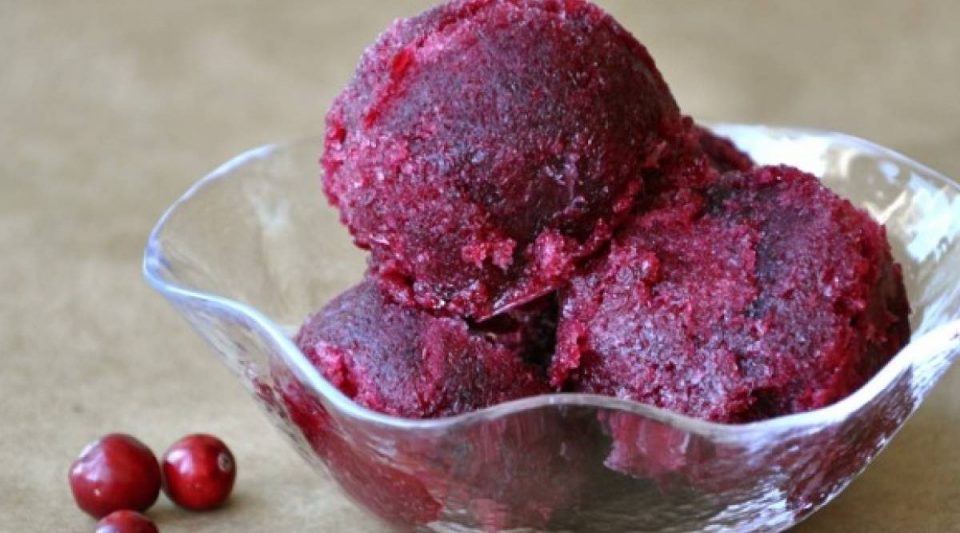 Cómo preparar helado de vino tinto en casa
