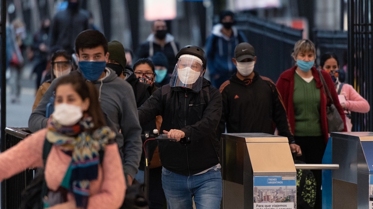 Coronavirus: se confirmaron 1.393 nuevos casos y 35 muertes en las últimas 24 horas