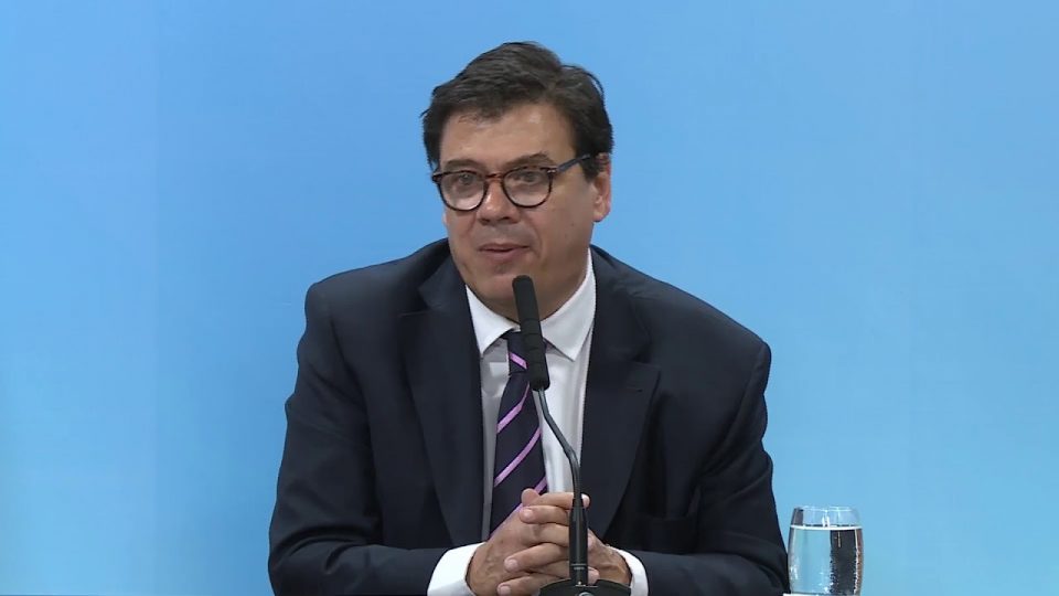 El Gobierno pagará en cuotas el aguinaldo de los funcionarios estatales con sueldos altos