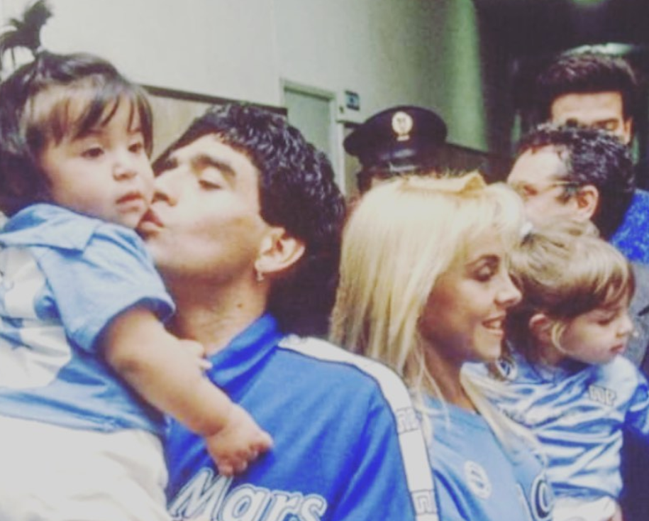 “Deseo que puedas abrir los ojos”, el mensaje de Dalma a Diego Maradona en el día del padre