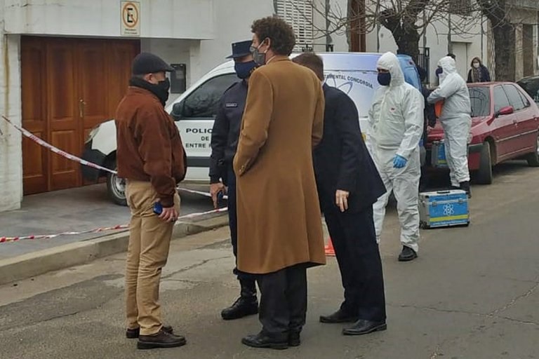 Asfixiaron y mataron a una docente jubilada: la Policía busca a los asesinos