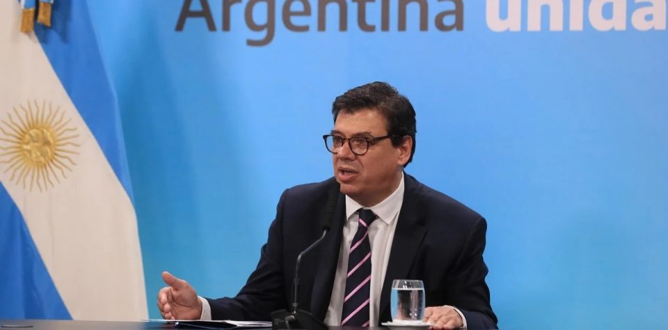 Caludio Moroni aseguró que desde el Gobierno no piensan “prorrogar o diferir el pago de aguinaldos”