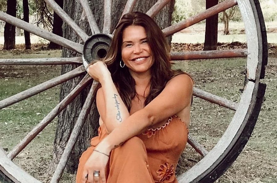 Nazarena Vélez y una fotografía en primer plano al natural: “Muy lunes”