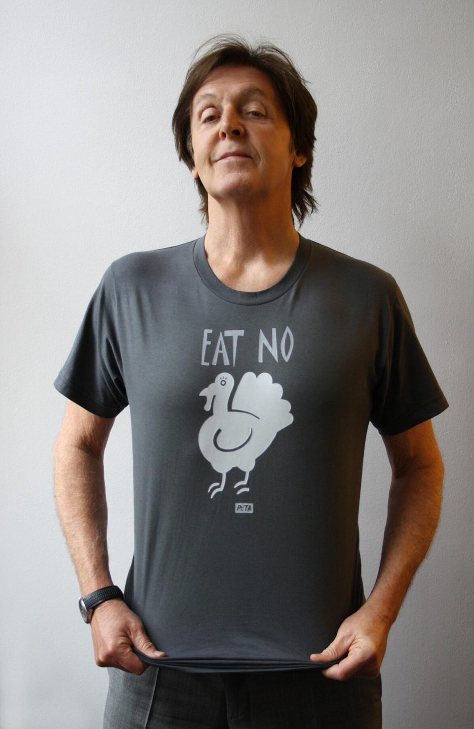 Paul McCartney pidió como deseo de cumpleaños que el mundo deje de comer carne
