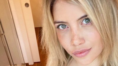 Pura piel y ojos deslumbrantes, la postal de Wanda Nara en primer plano