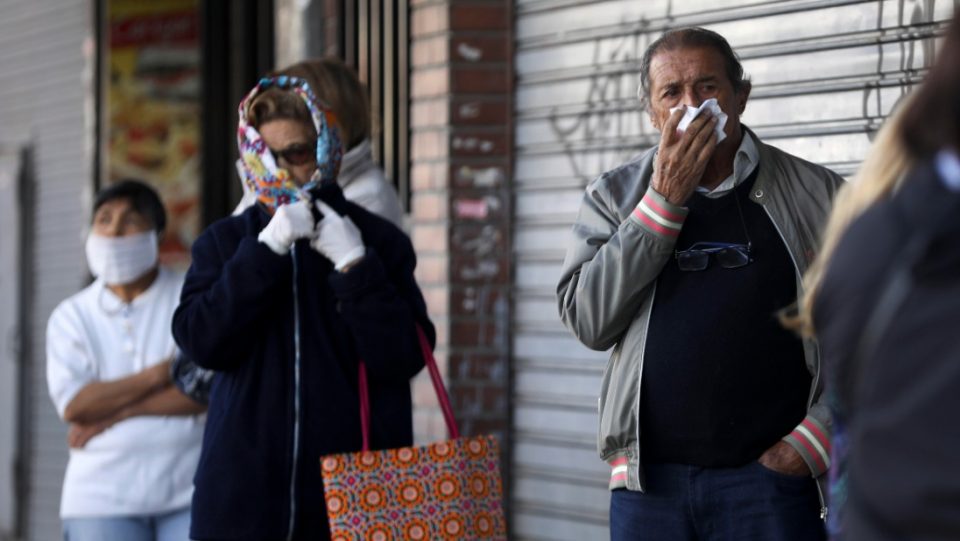 Coronavirus: confirmaron una nueva muerte y ya son 980 las víctimas fatales en la Argentina