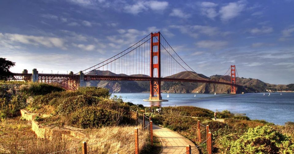 Sorpresa por el extraño “canto” del puente de San Francisco