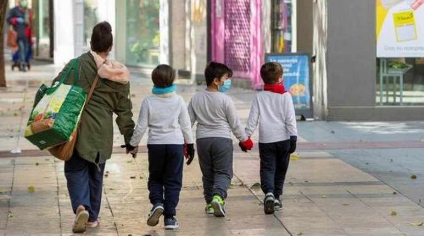 Permiso de circulación para padres separados: cómo tramitarlo y cuánto dura