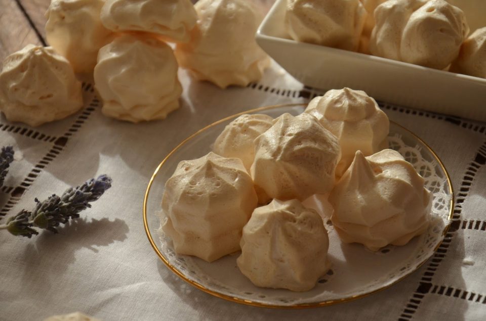 Merenguitos caseros: un clásico que se renueva (a puro sabor)