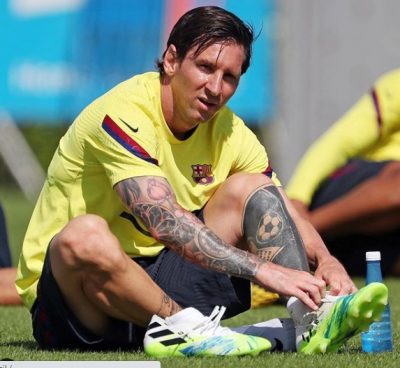 El llamativo buzo de Lionel Messi para volver al Camp Nou que fue furor en las redes sociales