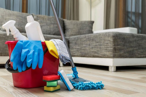 Personal doméstico: sólo un tercio de los empleados cobra el sueldo