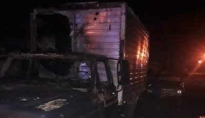 Coronavirus: dio positivo y los vecinos le incendiaron la camioneta