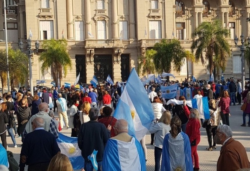 Banderazo en distintos puntos del país contra la expropiación de Vicentín