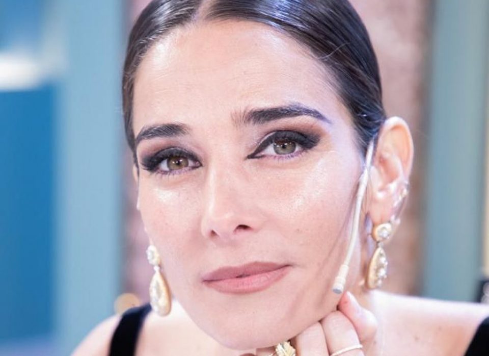 Juana Viale deslumbró con un vestido negro y floreado: “Increíble look de domingo”