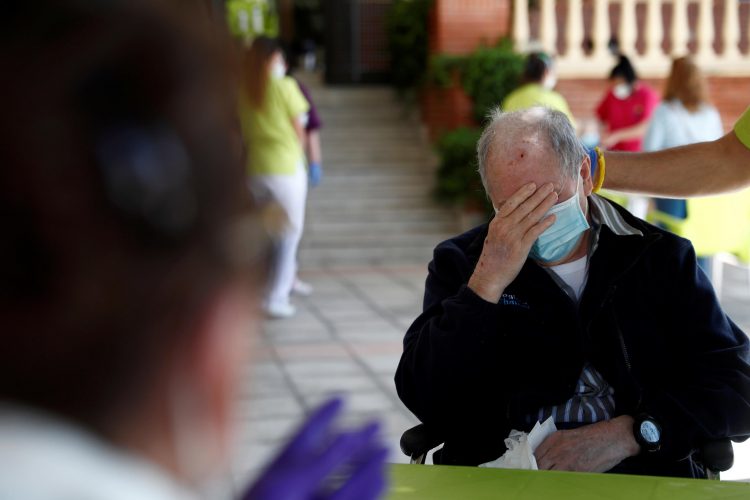Los ancianos, los más vulnerables frente a la Covid-19