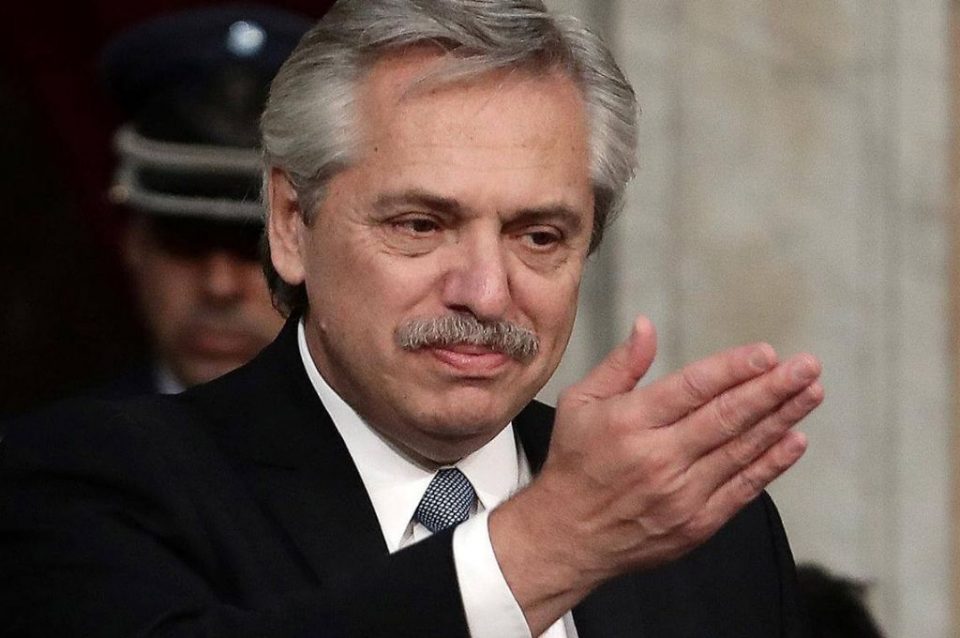 Un joven invirtió el IFE en un emprendimiento y Alberto Fernández lo felicitó