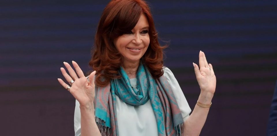 El mensaje de Cristina Kirchner a Martín Guzman por la renegociación de la deuda: “Clarito como el agua”