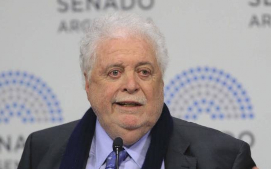Ginés González García, sobre la salud de Jair Bolsonaro: “Es consecuencia de su actitud”