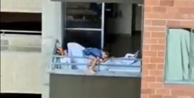 Una nena jugó al borde del balcón de un séptimo piso y conmocionó las redes