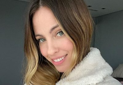 Con tapado y sombrero, Rocío Guirao Díaz salió a enfrentar el frío: “Look de super”