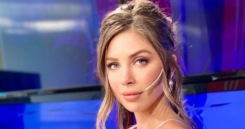 Labios rojos y mirada penetrante, Romina Malaspina mostró su look nocturno