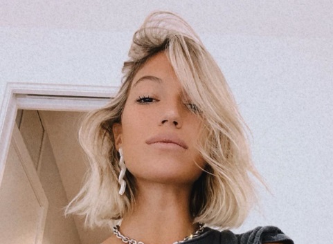 Stefi Roitman desplegó toda su sensualidad con bikini (súper cavada) a lunares