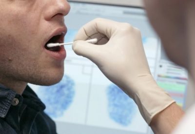 Coronavirus: la revolucionaria prueba de saliva que podría acabar con la enfermedad